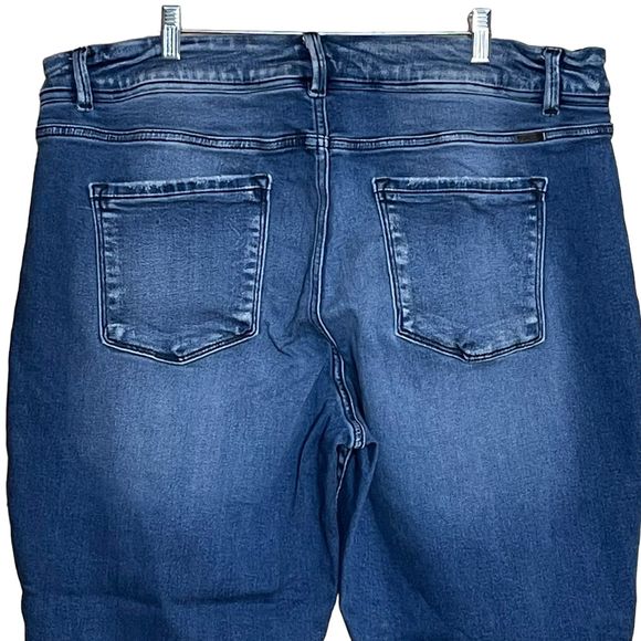 KanCan Women High Rise Curvy Fit Distressed Skinny Jean Blue Denim Dark Wash 22 - Picture 5 of 6